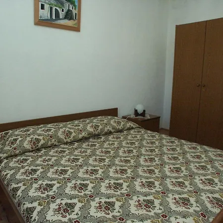 Stupin Celine 2096b Rogoznica (Sibenik-Knin)